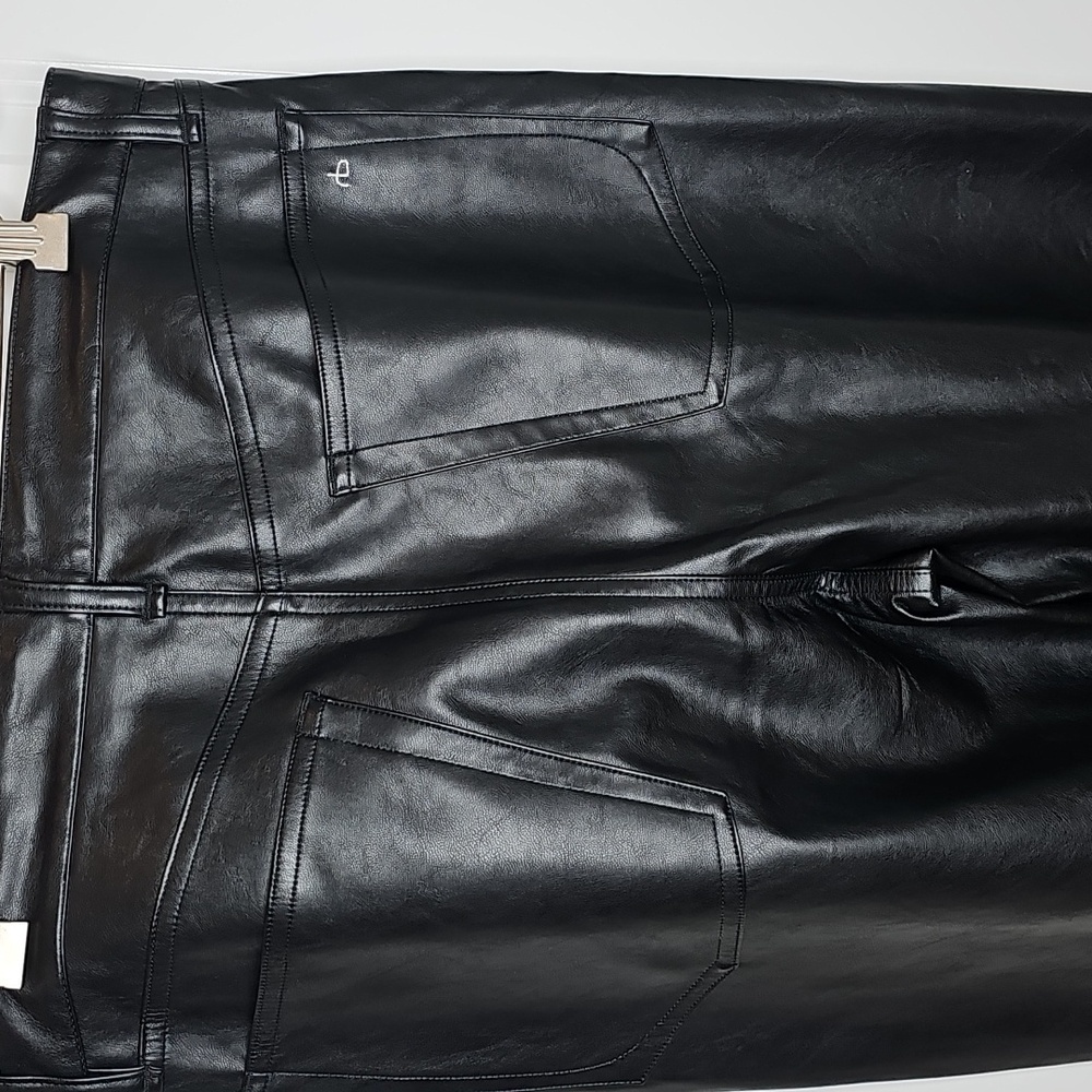 Rag & Bone Black Harlow Relaxed Straight Leg Faux Leather Pants - Size 32 - Picture 7 of 12
